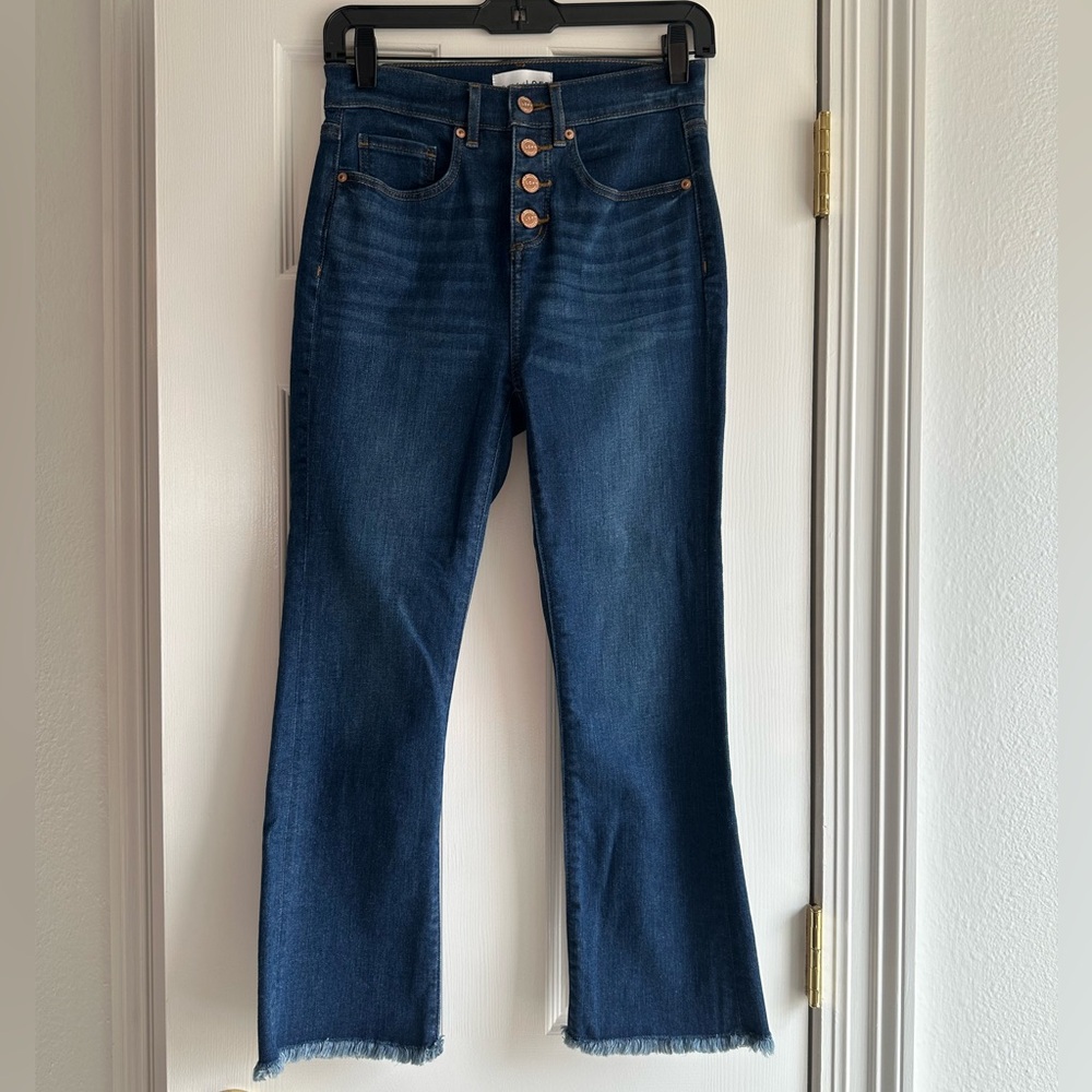 LOFT Flare Cropped Frayed Jeans- perfect condition Size 25P doesn’t fit anymore